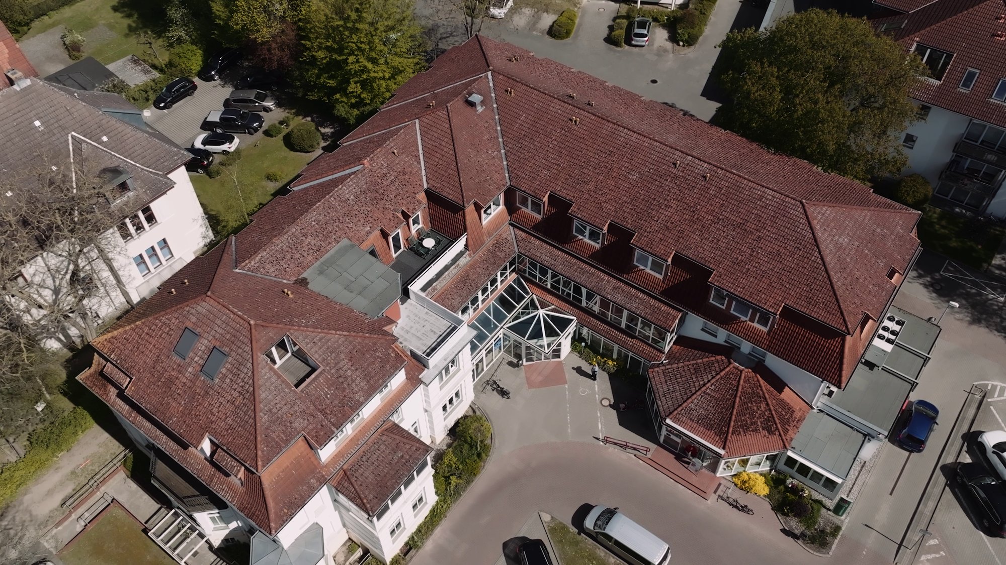 hausdach reinigungsbedürftig dach hausdach reinigungsbedürftig dach